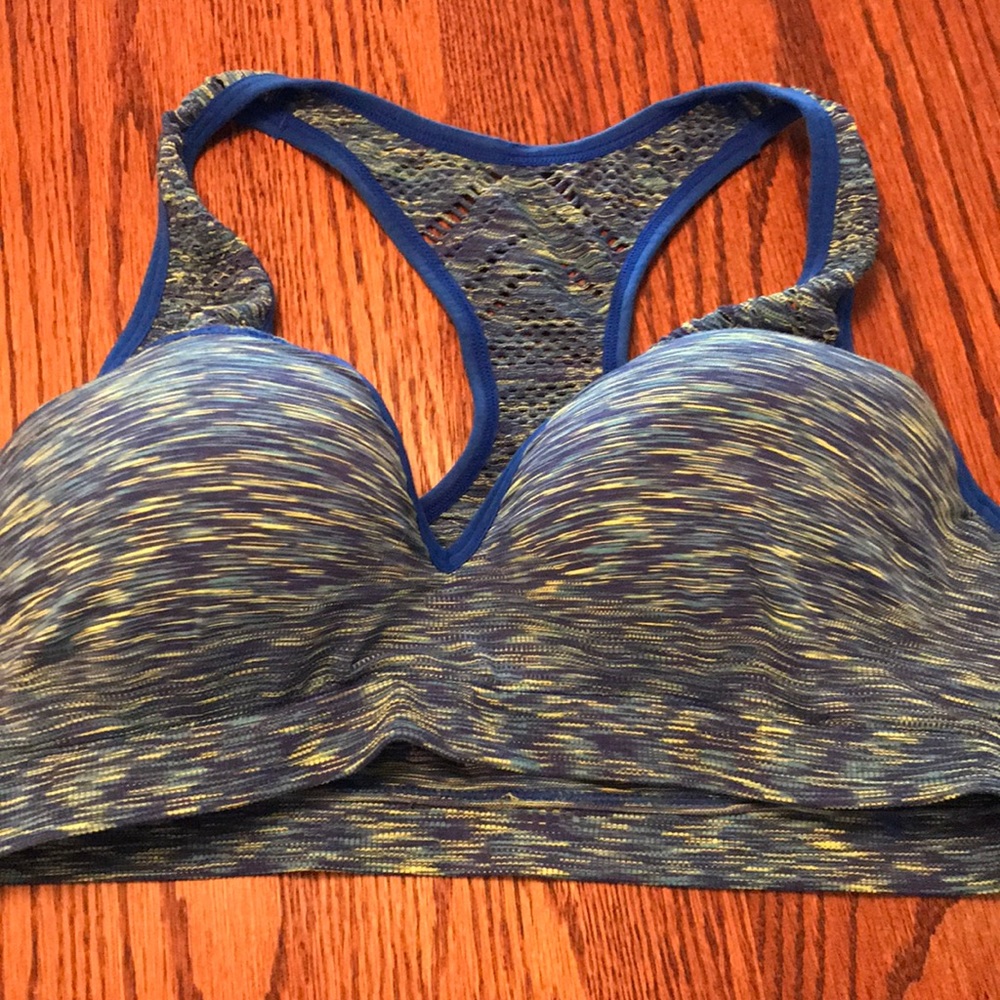 PINK Victoria’s Secret workout racerback bra